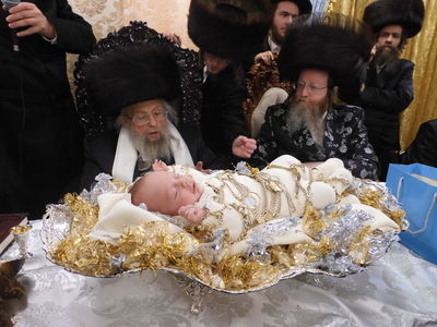 "מאי בעית טפי?" | האדמו"ר הכהן פדה את נינו הבכור • צפו