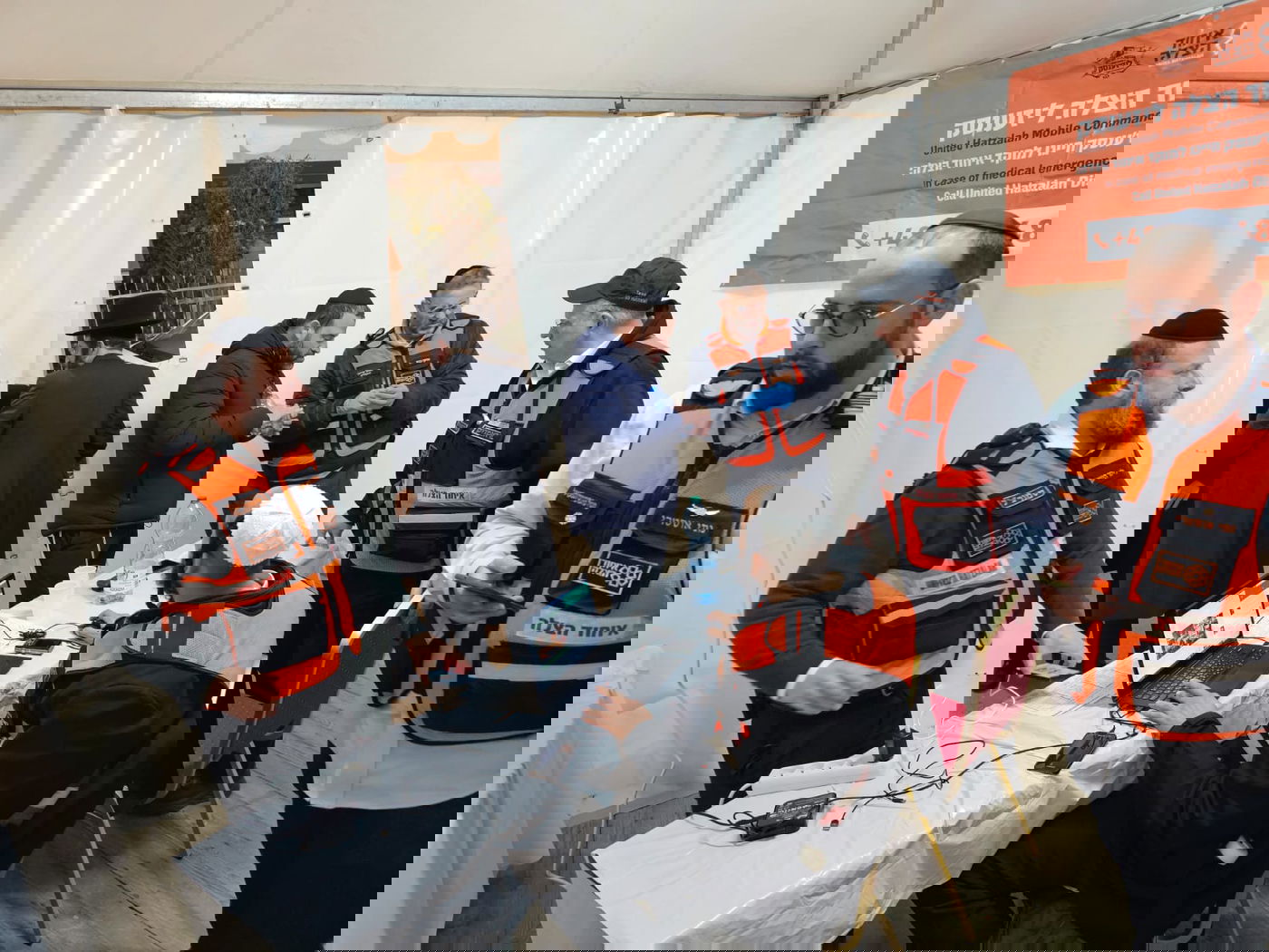 מאות מתפללים קיבלו סיוע מאיחוד הצלה בליז'ענסק