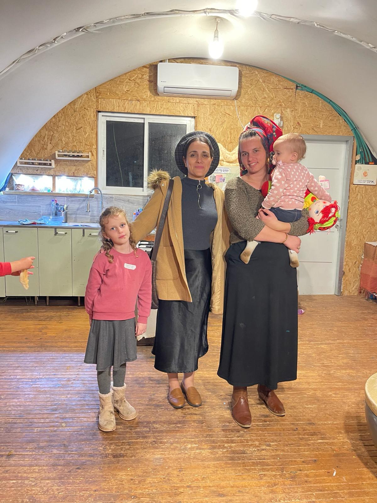 הח"כית חיזקה את משפחת העצור המנהלי; "גלנט - נציג שמאל"