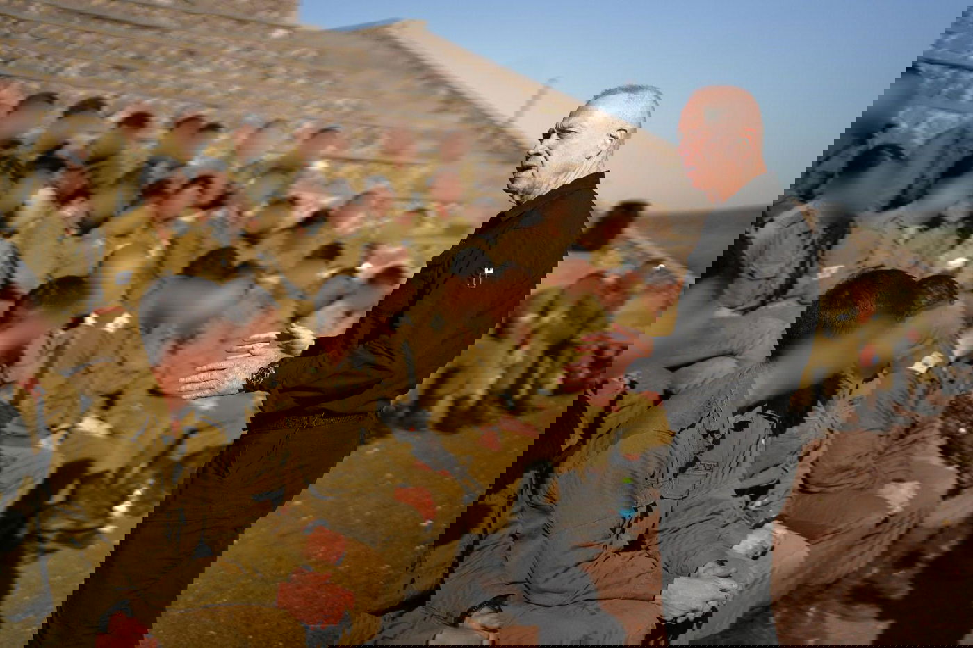 שר הביטחון בגבול הצפון