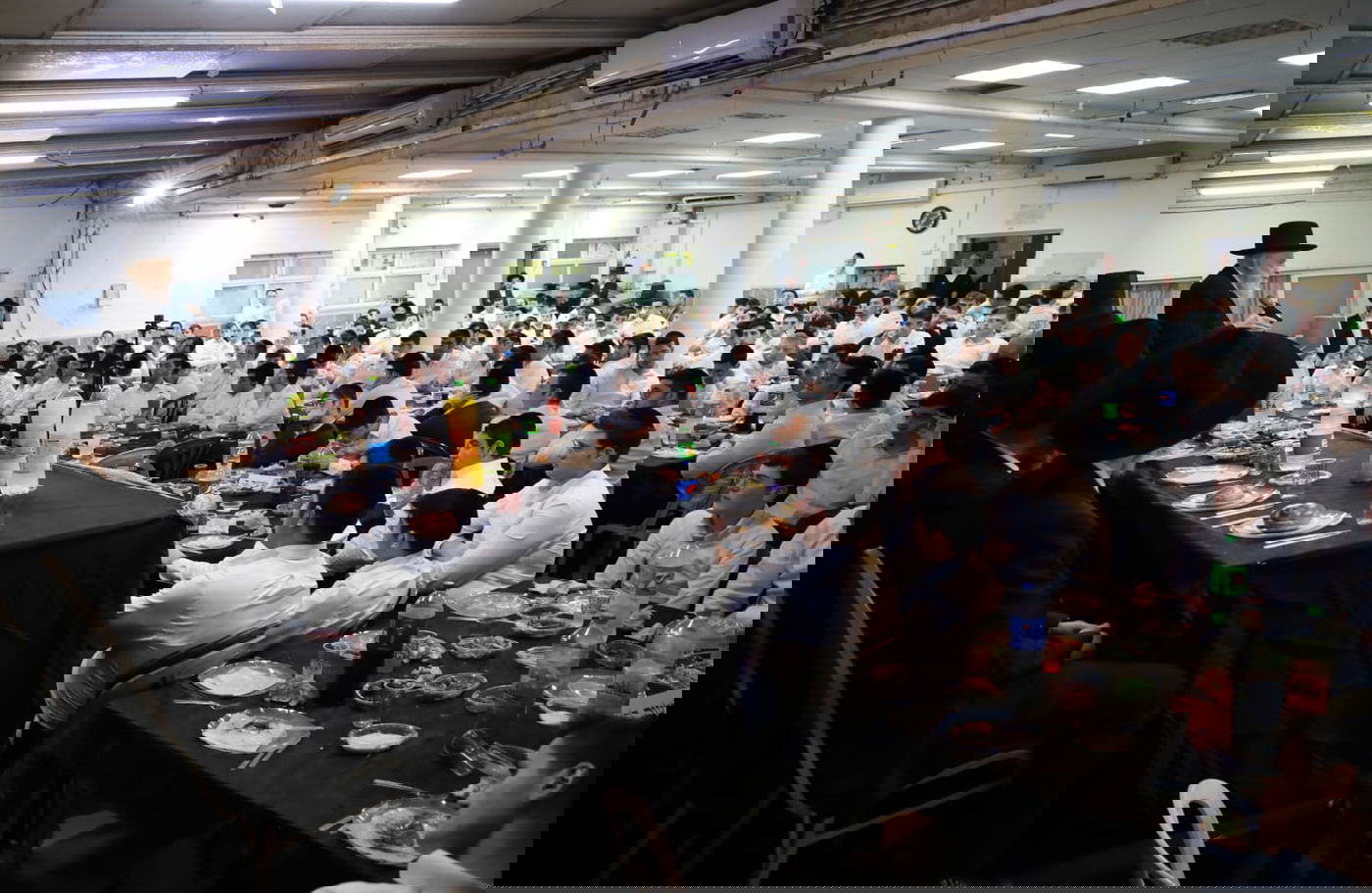 הגרמ"ה הירש נואם לתלמידי ורבני ישיבת מאור יצחק - חמד