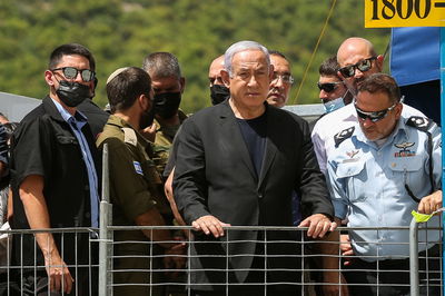 נתניהו והמפכ"ל במירון, אחרי האסון