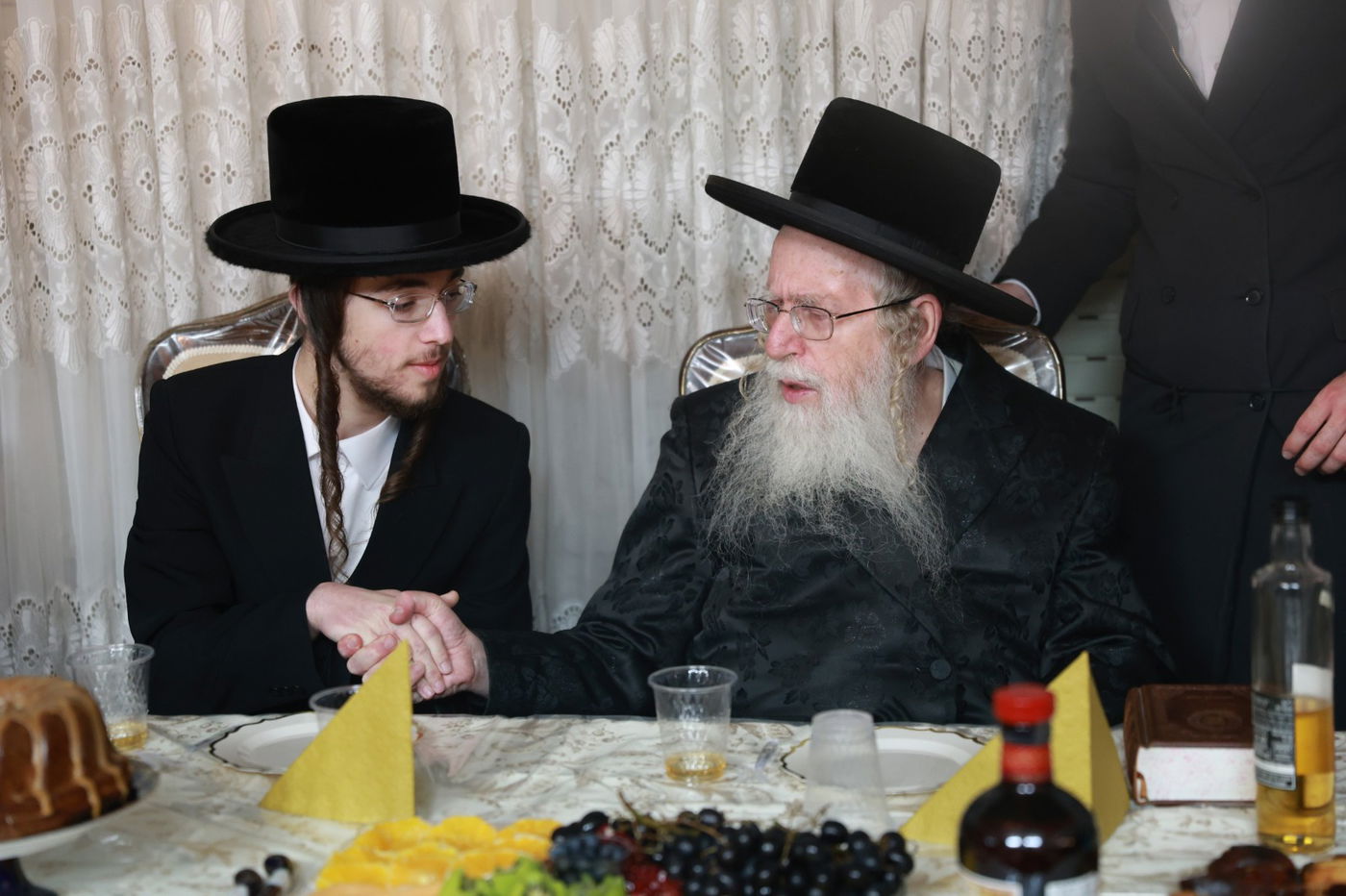 שמחת האירוסים של בעלזא מחנובקא, צאנז ירושלים, מעליץ, מאקאווע אשדוד