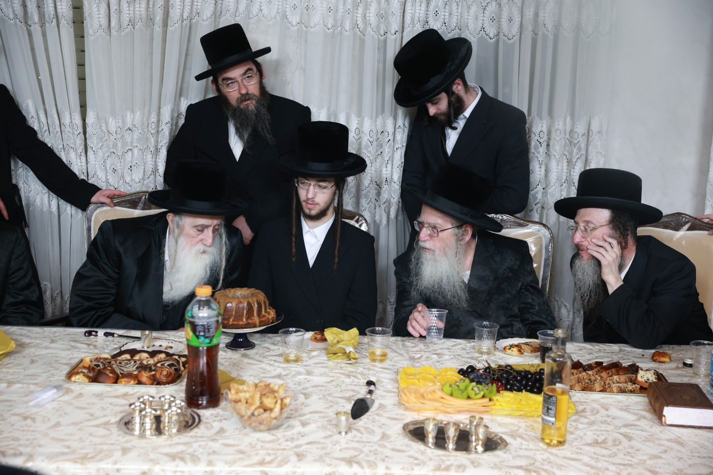 שמחת האירוסים של בעלזא מחנובקא, צאנז ירושלים, מעליץ, מאקאווע אשדוד