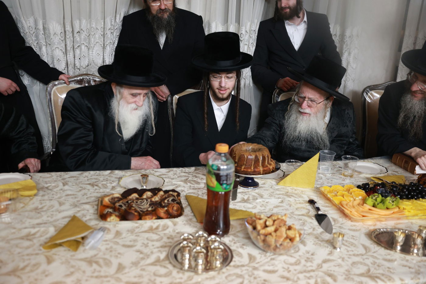 שמחת האירוסים של בעלזא מחנובקא, צאנז ירושלים, מעליץ, מאקאווע אשדוד