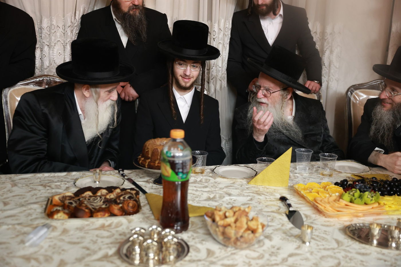 שמחת האירוסים של בעלזא מחנובקא, צאנז ירושלים, מעליץ, מאקאווע אשדוד