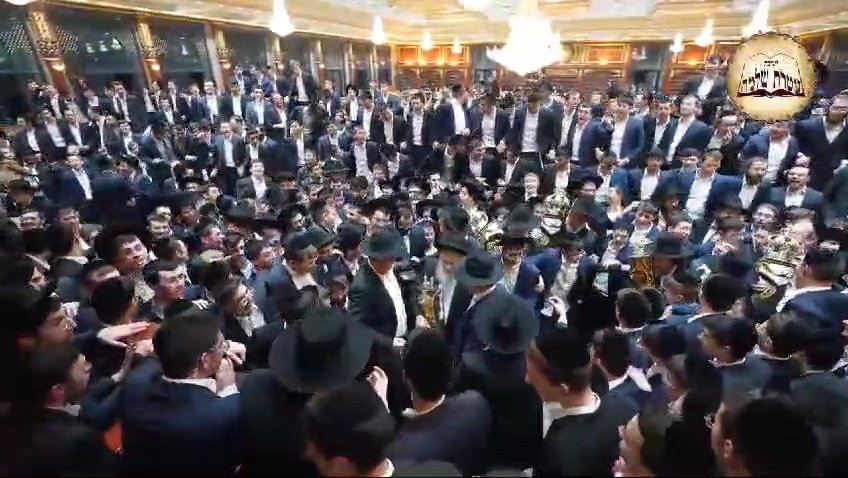 צפו בתיעוד מהחגיגות בעטרת שלמה