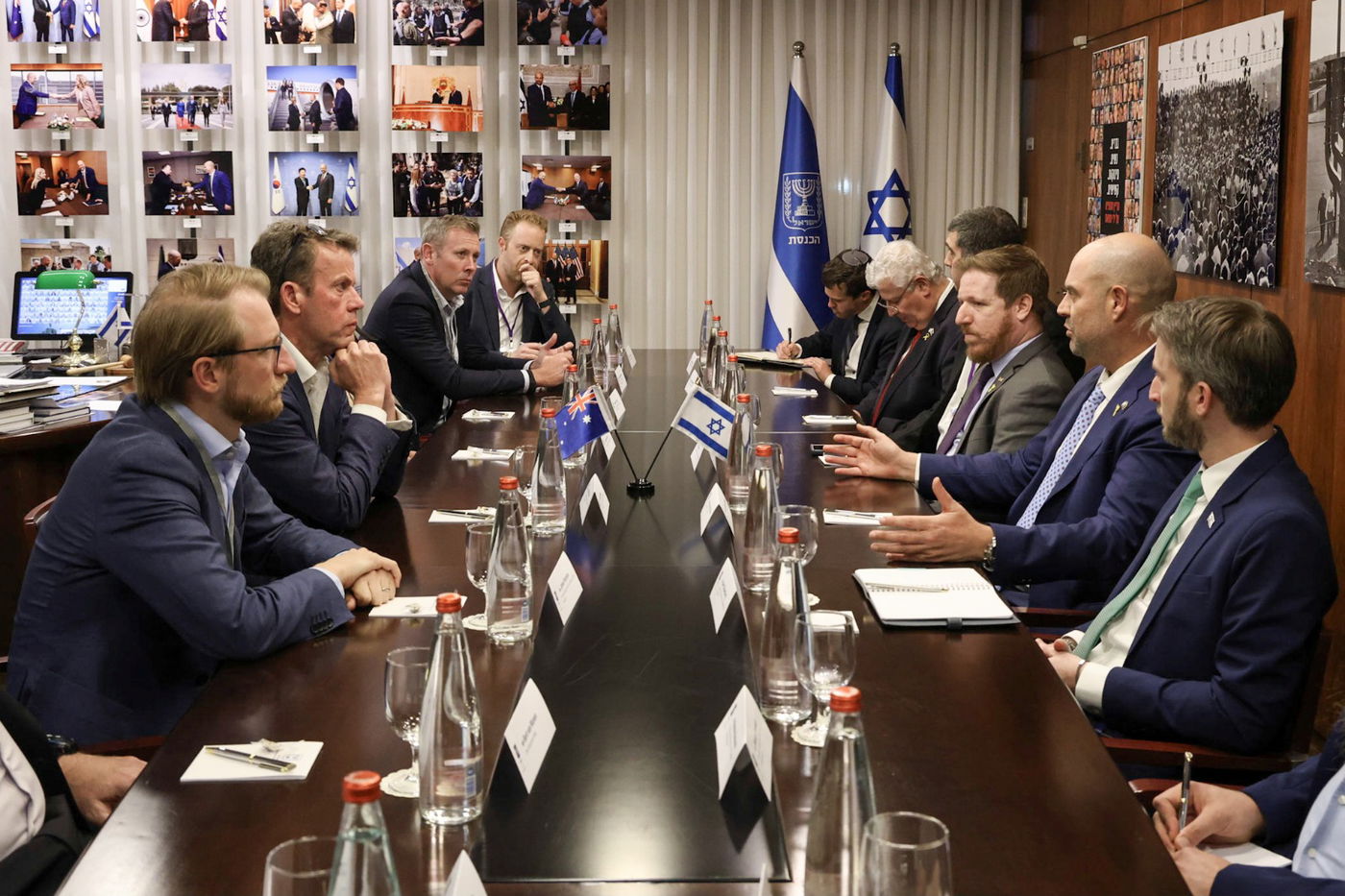 יו"ר הכנסת אמיר אוחנה עם חברי הפרלמנט האוסטרי