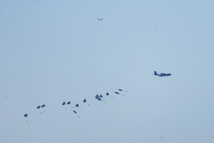 לא רק האמריקנים: גם מרוקו תצניח מזון על העזתים