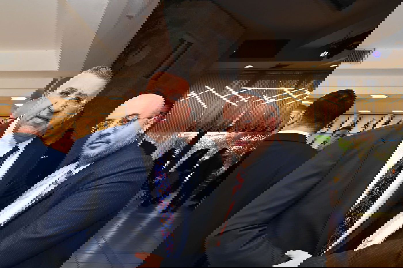 גדולי העסקונה הבני ברקית בברית לבנו של יעקב זכריהו | גלריה