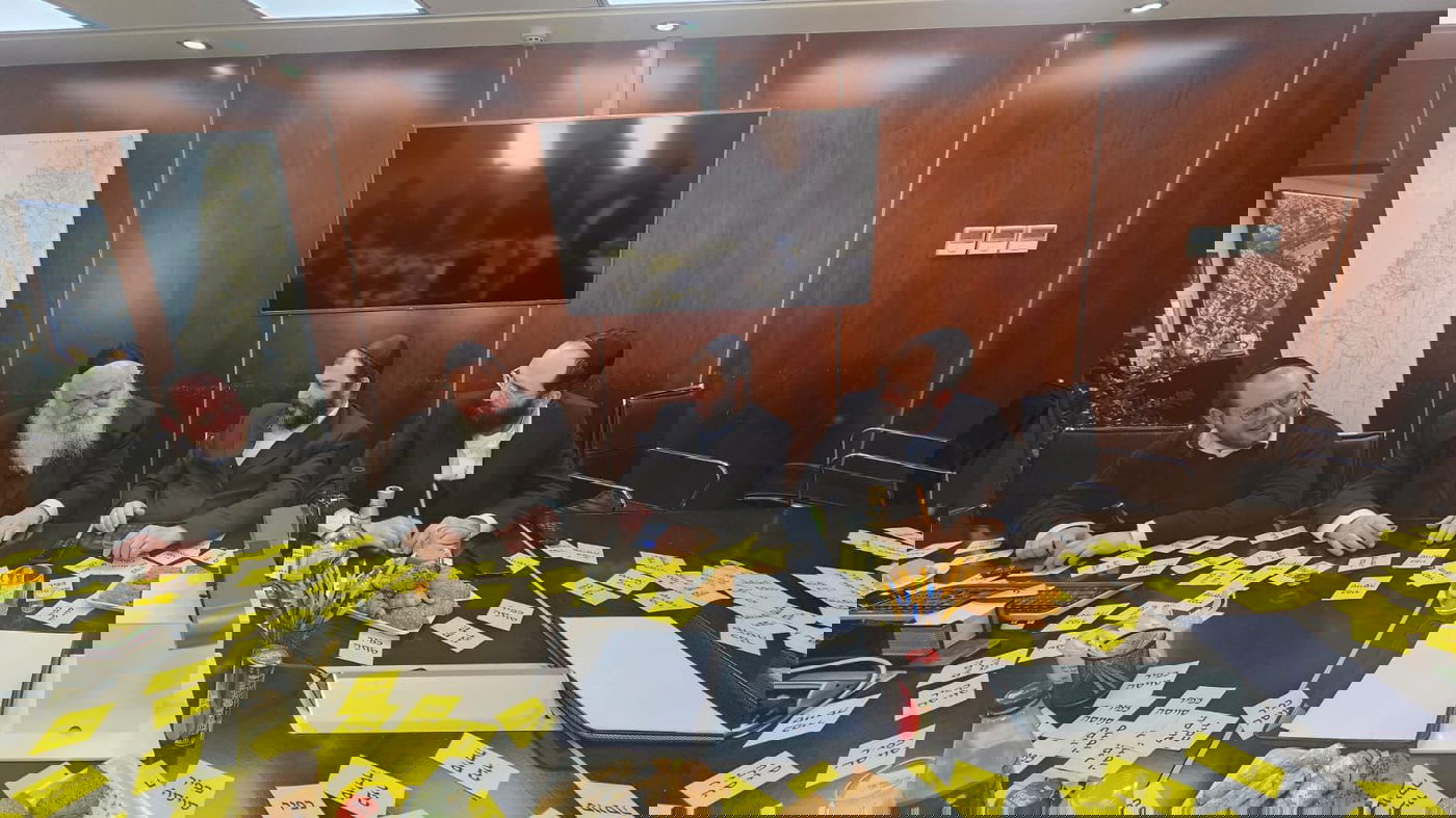 זופניק בכיכר • כל התמונות, הנייעס והחשיפות של השבוע