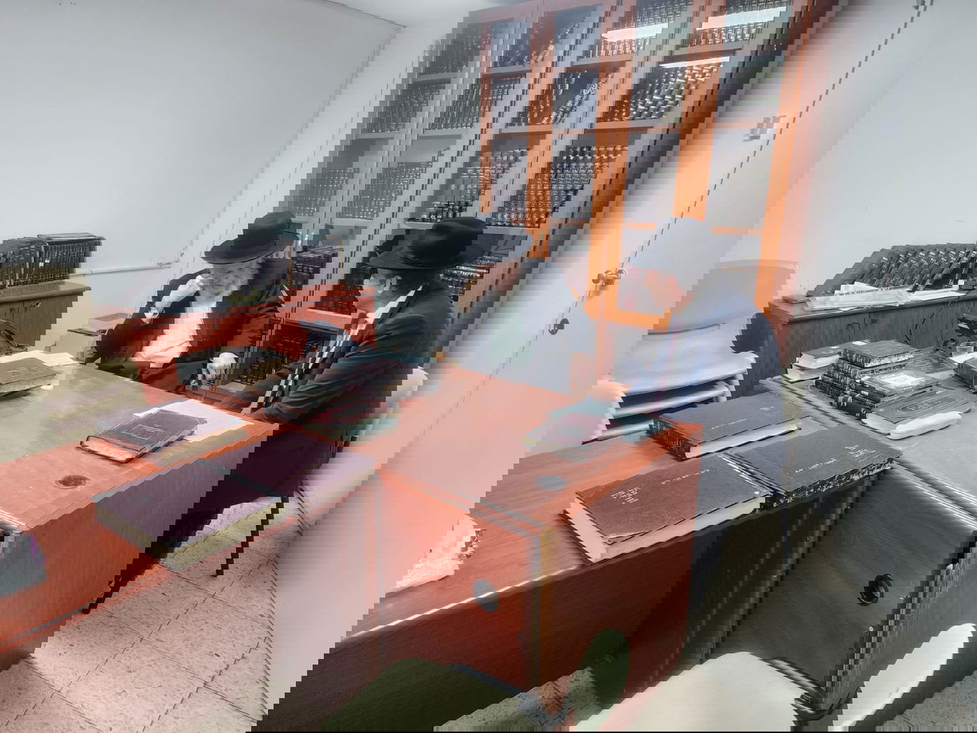 גרינברג במעונו של הגרמ"ה הירש