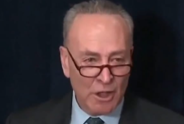 "לא רפובליקת בננות"; תגובות חריפות נגד הבכיר האמריקני