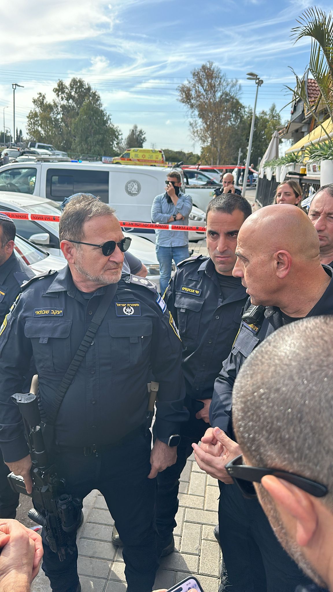 המפכ"ל בזירת הפיגוע