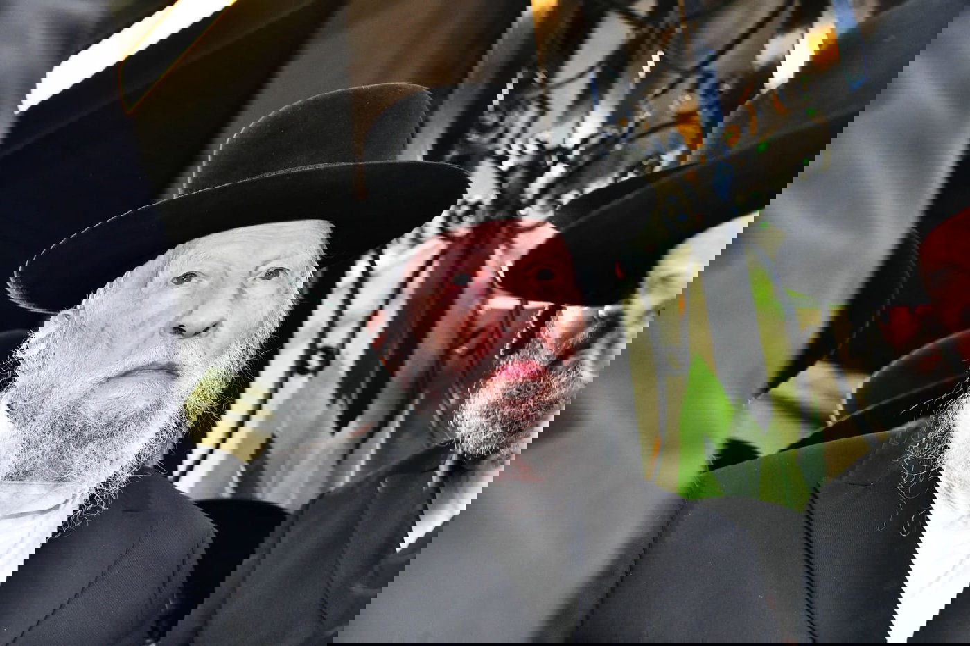 תיעוד משמחת נשואי צאצאי גדולי התורה והיראה; בית 'אמרי יושר – אהלי ישועה'