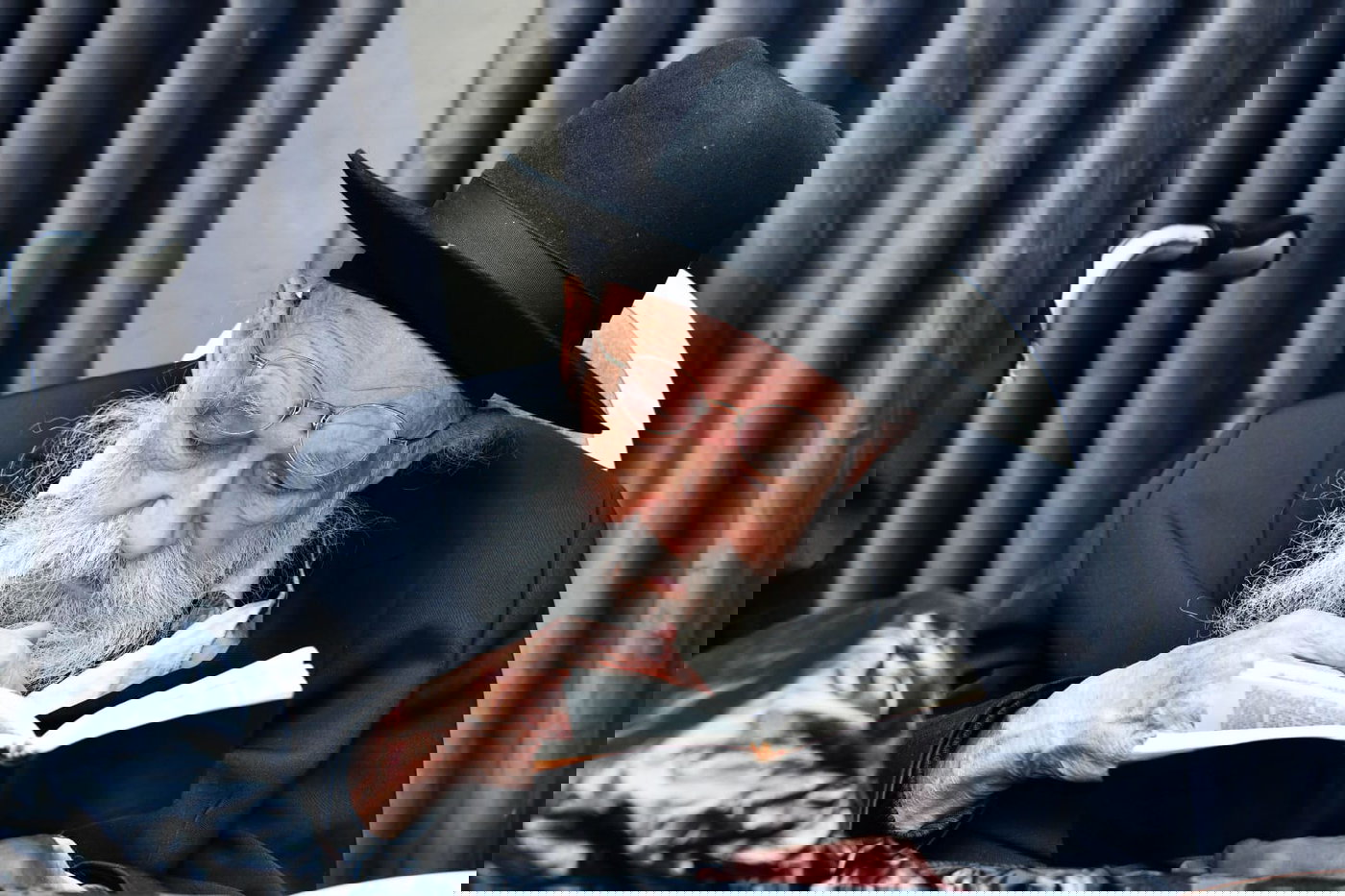 תיעוד משמחת נשואי צאצאי גדולי התורה והיראה; בית 'אמרי יושר – אהלי ישועה'