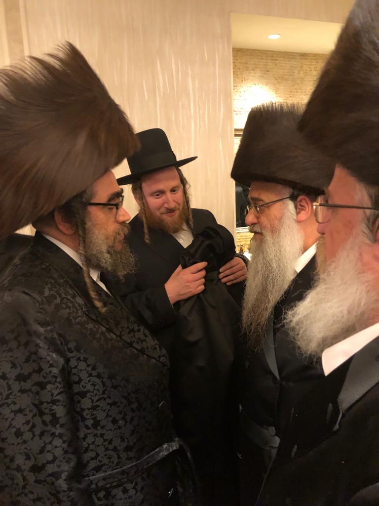 למרות המתח בין החסידויות: בנו של האדמו"ר נפגש עם הגבאי