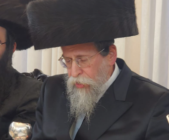 אחרי תקופה ארוכה: האדמו"ר מבאיאן יוצא לביקור בזק בלונדון