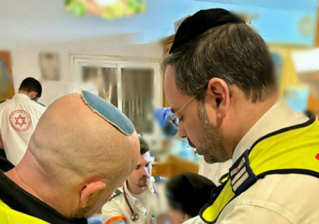 החולה הופתעה: שר הבריאות אוריאל בוסו הגיע לטפל בה