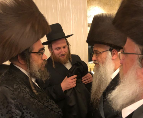 למרות המתח בין החסידויות: בנו של האדמו"ר נפגש עם הגבאי