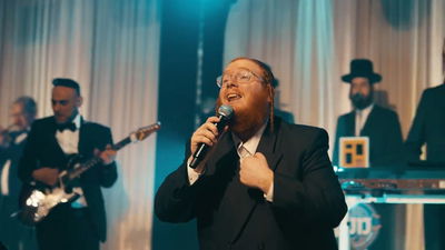 דוד פריד, גרשי אורי, ומקהלת מנגן במחרוזת "גאולה אנרג'י"