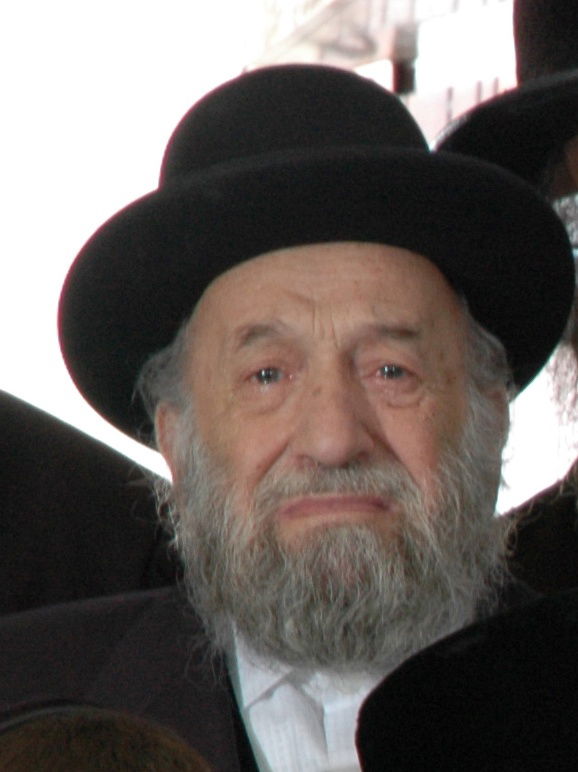 החסיד הישיש ששימח את האדמורי"ם עם כינורו וחילק נעליים לנזקקים - הלך לעולמו 