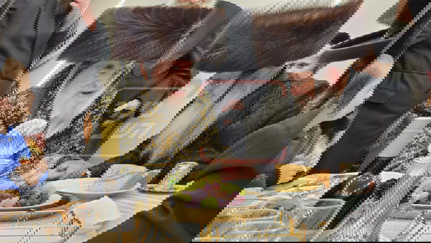 בביקור באישון ליל: זה הפסק שפסק גאב"ד העיירה לאדמו"ר