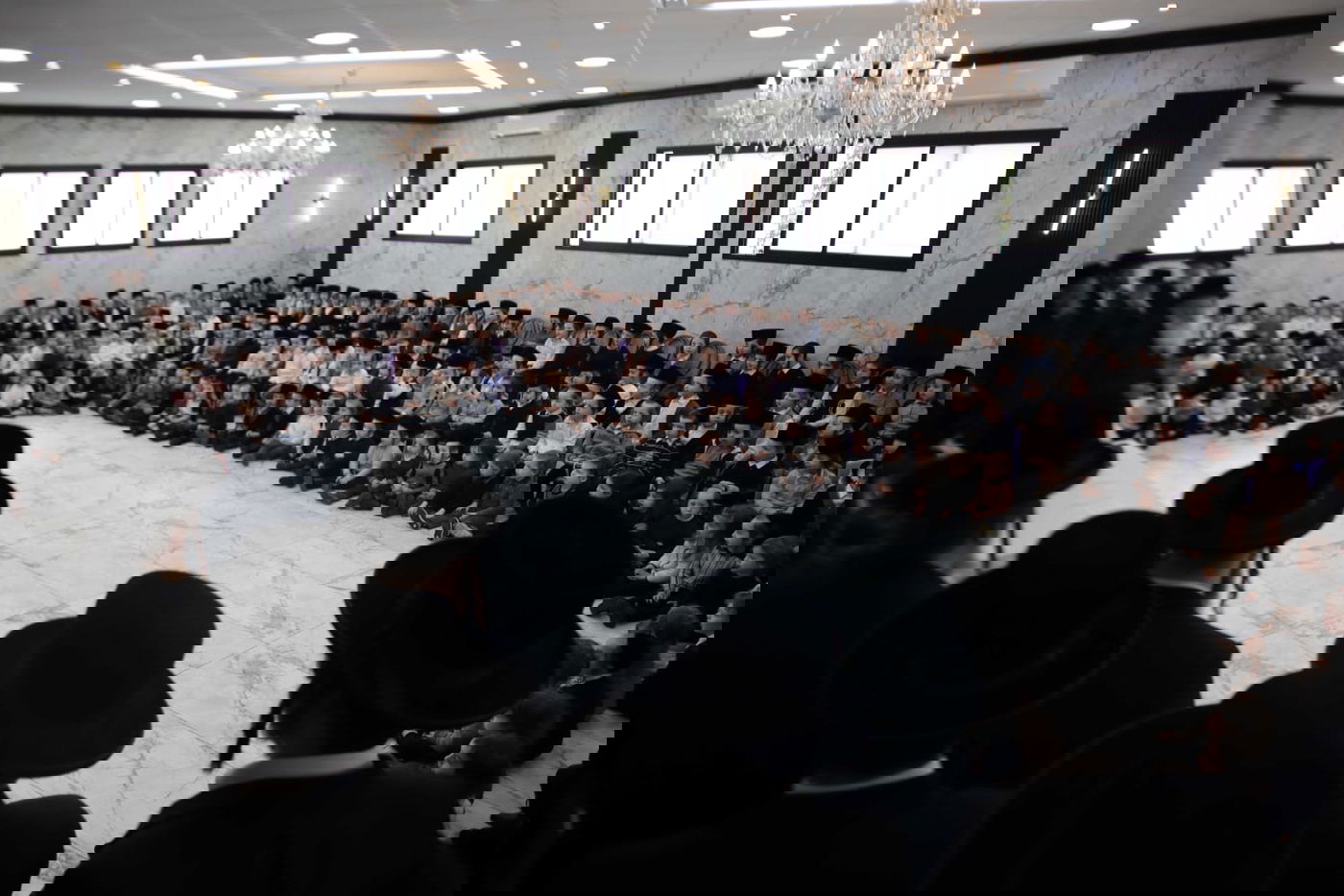 ביקור האדמו"ר מויזניץ עם בנו הרה"צ רבי חיים מאיר הגר בת"ת ויז'ניץ בבני ברק