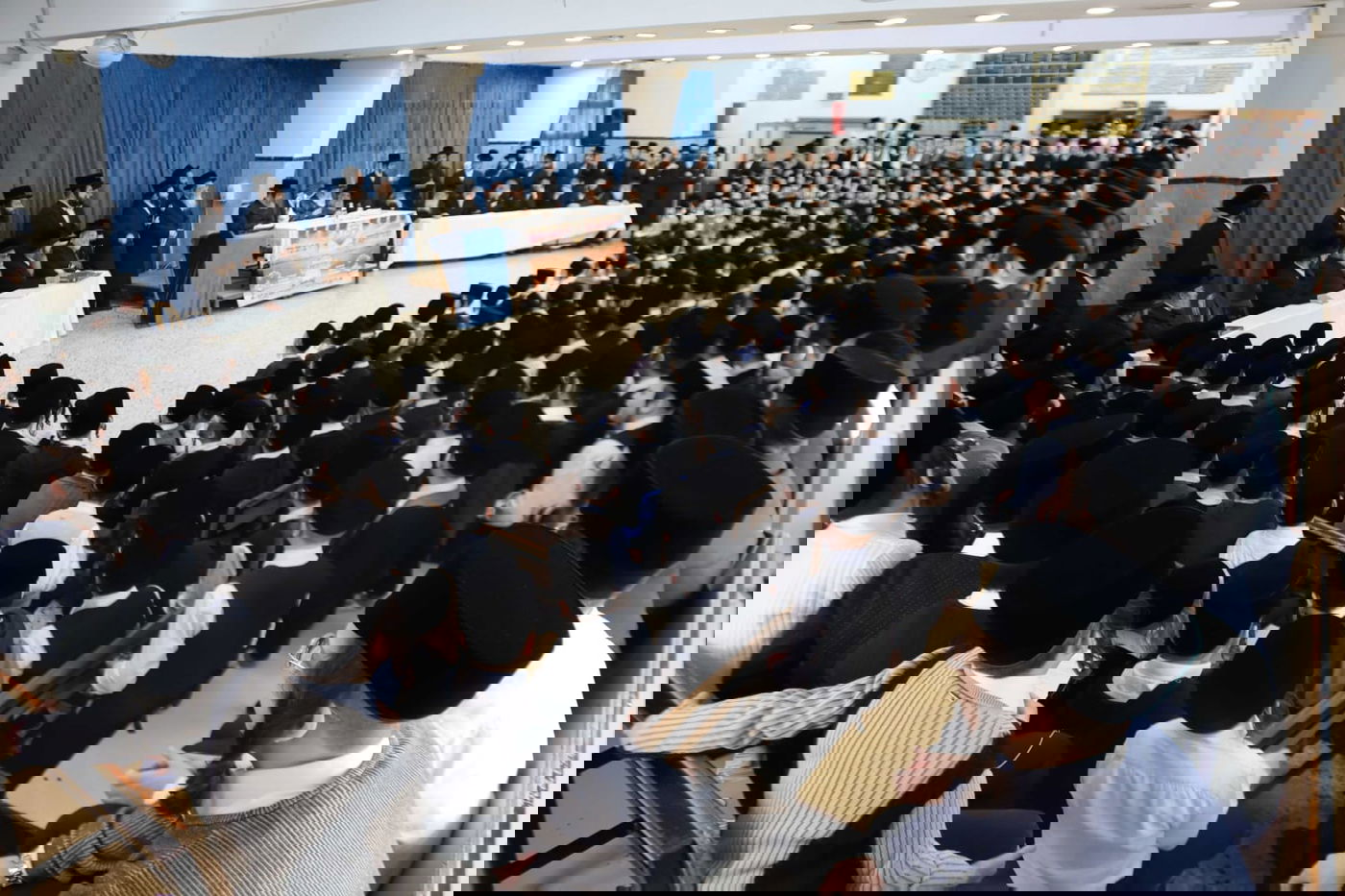 ביקור האדמו"ר מויזניץ עם בנו הרה"צ רבי חיים מאיר הגר בת"ת ויז'ניץ בבני ברק