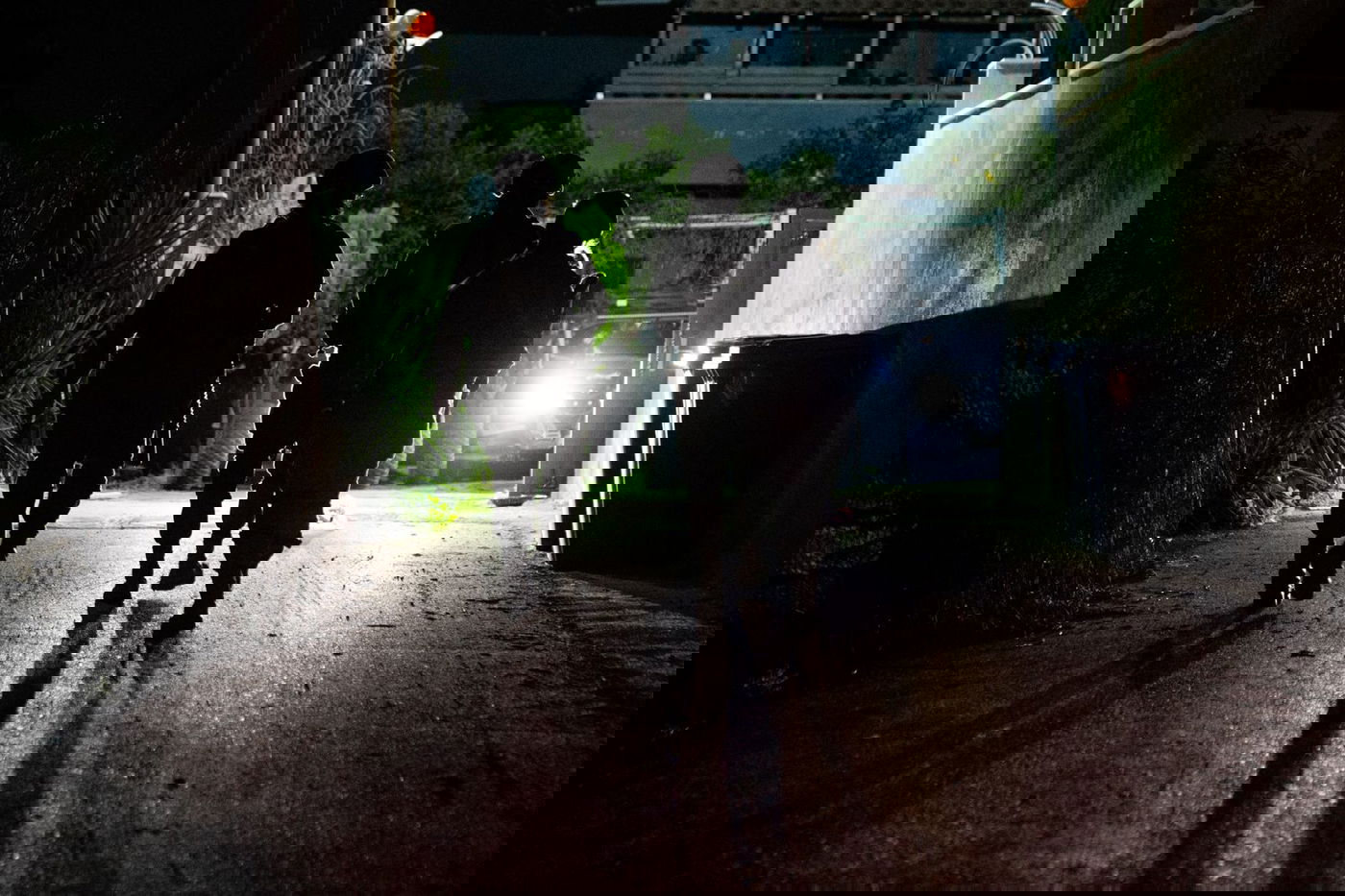 34 מבוקשים נעצרו הלילה; כספים ואמל"ח נתפסו | תיעוד