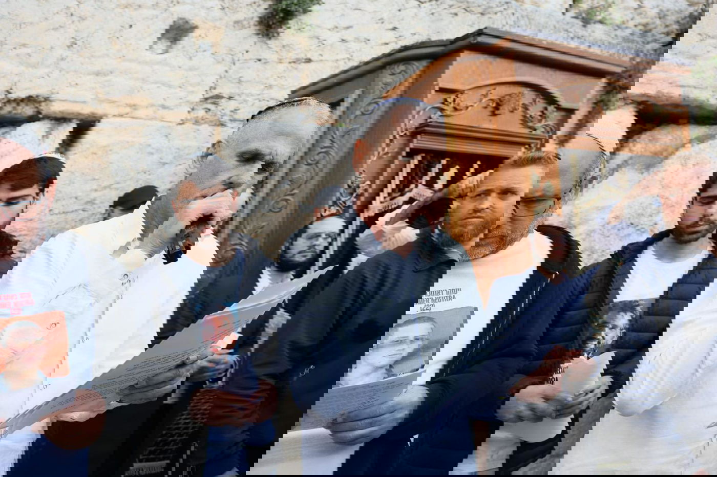 בדמדומי חמה של תענית אסתר: זעקת "שמע ישראל" אדירה בכותל | צפו