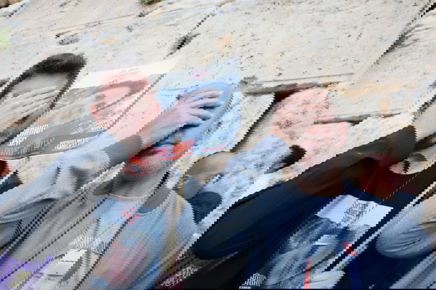 משפחות חטופים בכותל | ארכיון