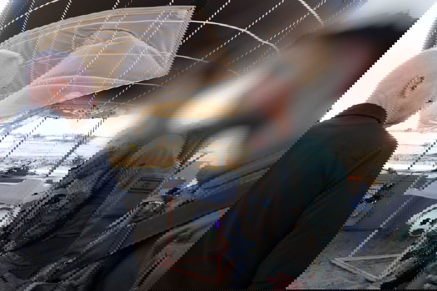 גלנט עם הלוחמות