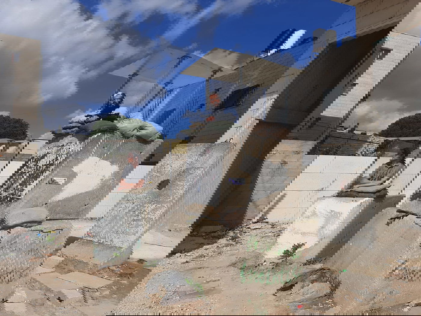 צה"ל הסיר את השמירה בחווארה; תושבים איישו את העמדות