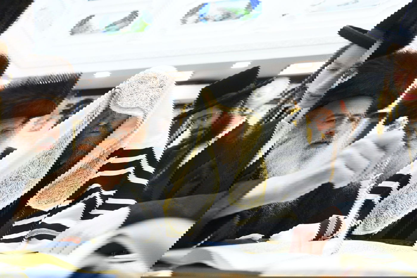 קריאת המגילה בליל פורים בבני ברק