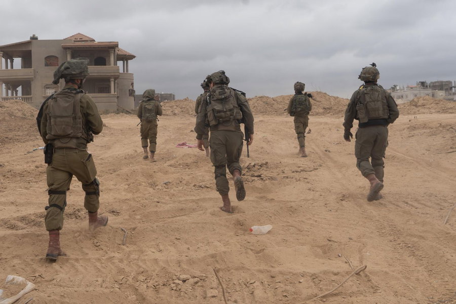 מטענים, רימונים וטילים אותרו בתוך שקיות של אונר"א | צפו
