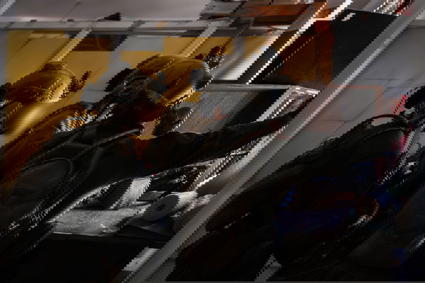 לוחמי שייטת 13 בבית החולים שיפא בעיר עזה