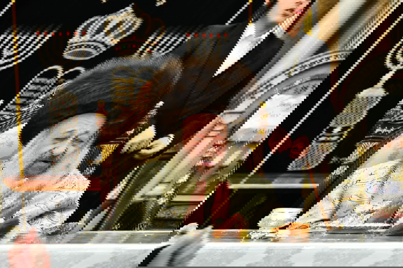 טיש פורים בחצר הקודש דעעש