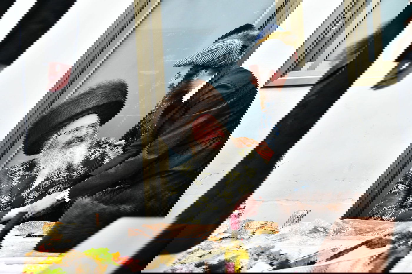 טיש פורים בחצר הקודש זוטשקא אמסנא