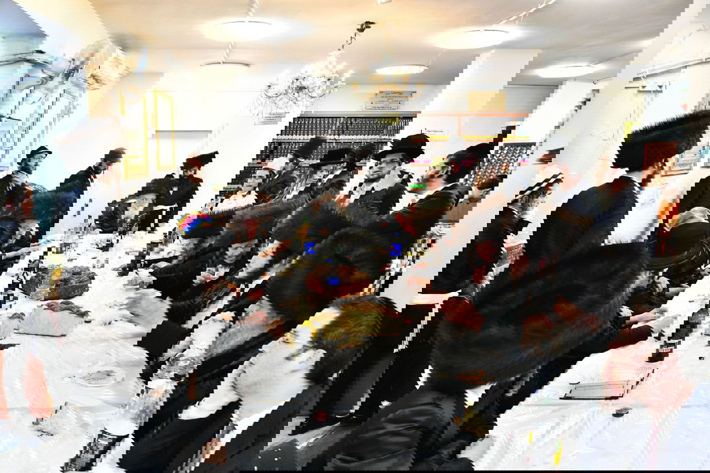 טיש פורים בחצר הקודש וואסלי