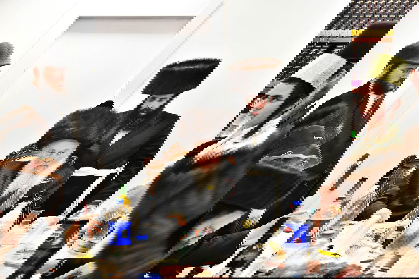 טיש פורים בחצר הקודש וואסלי