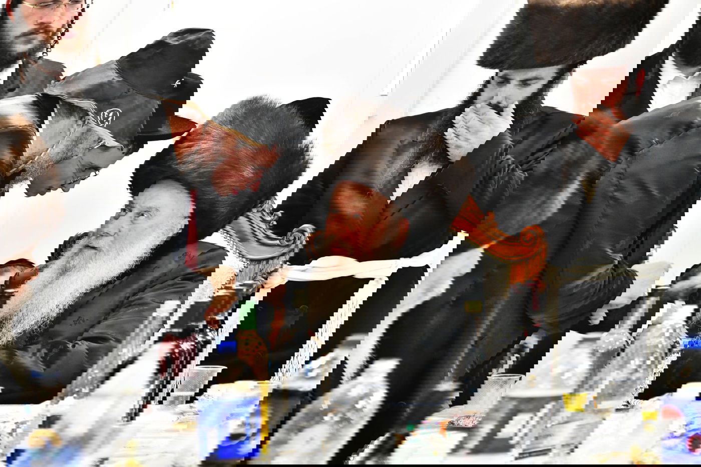 טיש פורים בחצר הקודש וואסלי