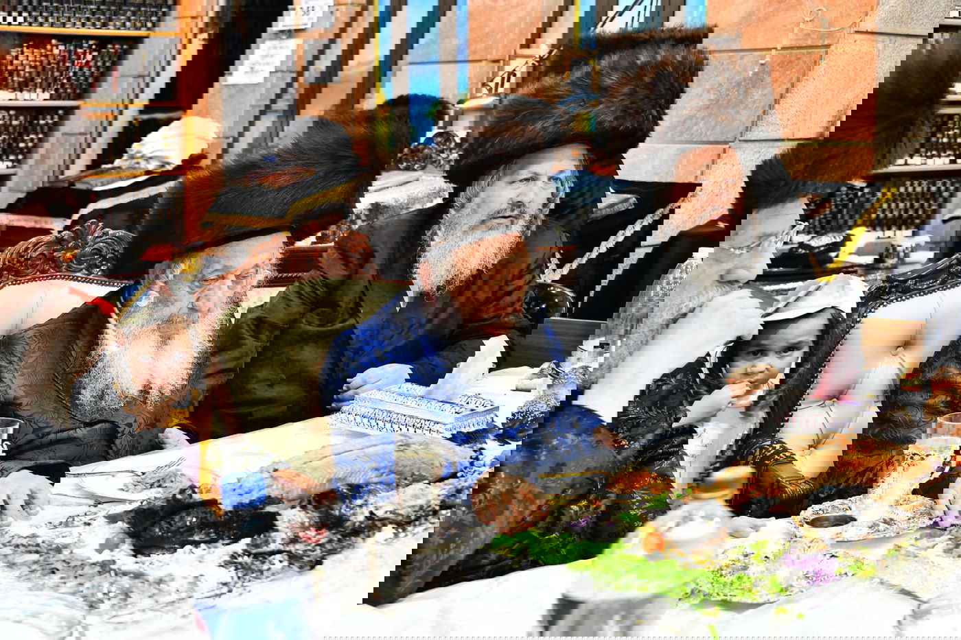 טיש פורים בחצר הקודש נאראל