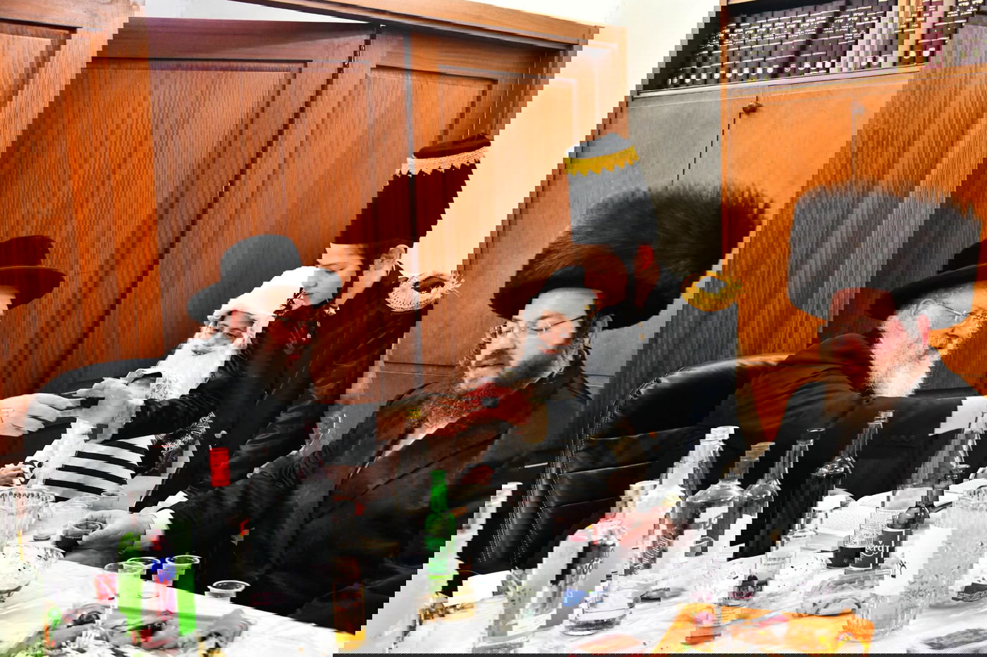 פורים עם הגאון רבי חיים יצחק אייזיק לנדא