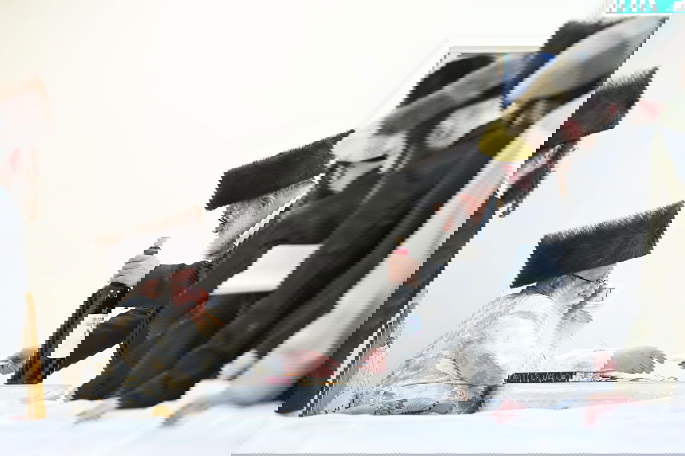 'גילופין טיש': תיעוד מרהיב מפורים בקרית צאנז בנתניה