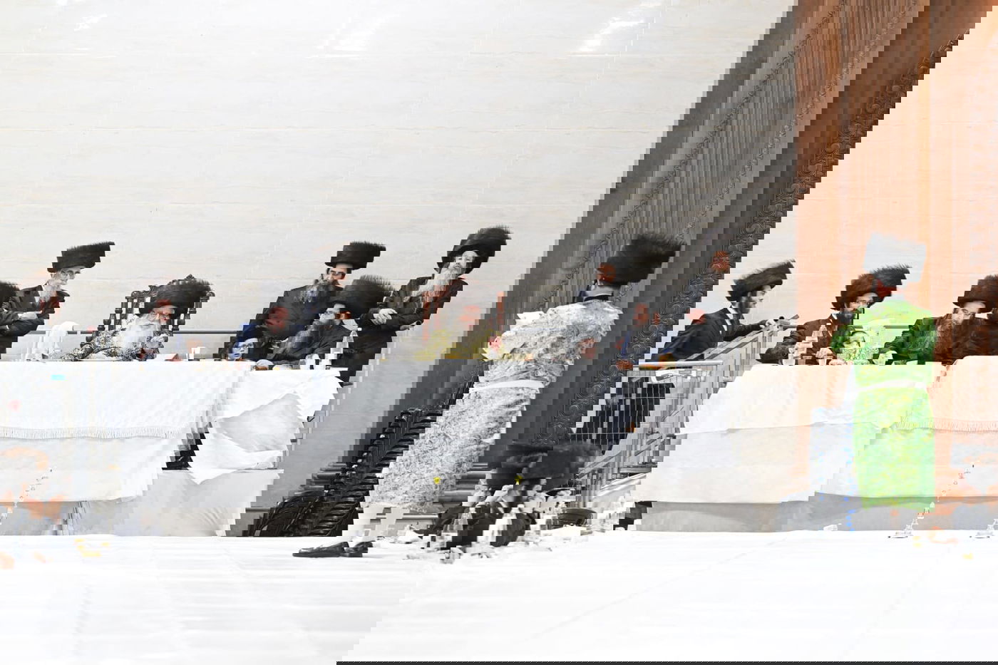 'גילופין טיש': תיעוד מרהיב מפורים בקרית צאנז בנתניה