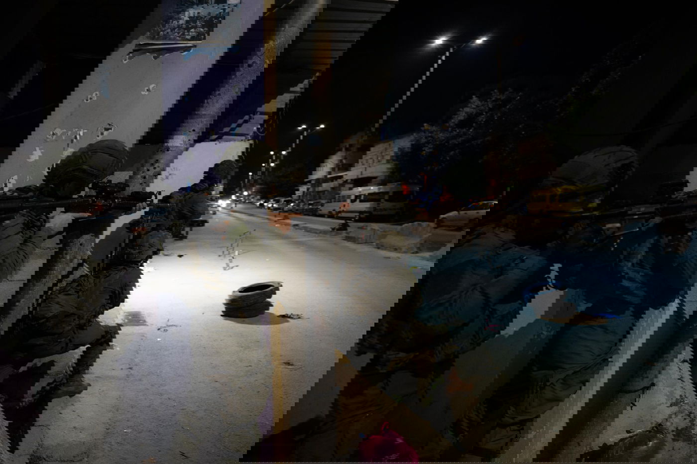 כוחות הביטחון עצרו 14 מבוקשים ביו"ש | תיעוד מהפעילות