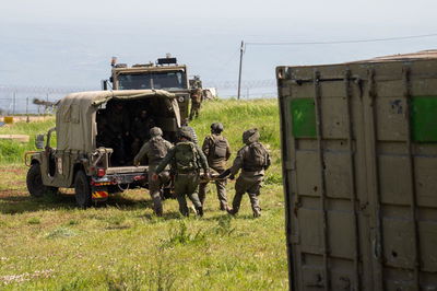 נערכים למלחמה . לוחמי פיקוד צפון בהשתלמות