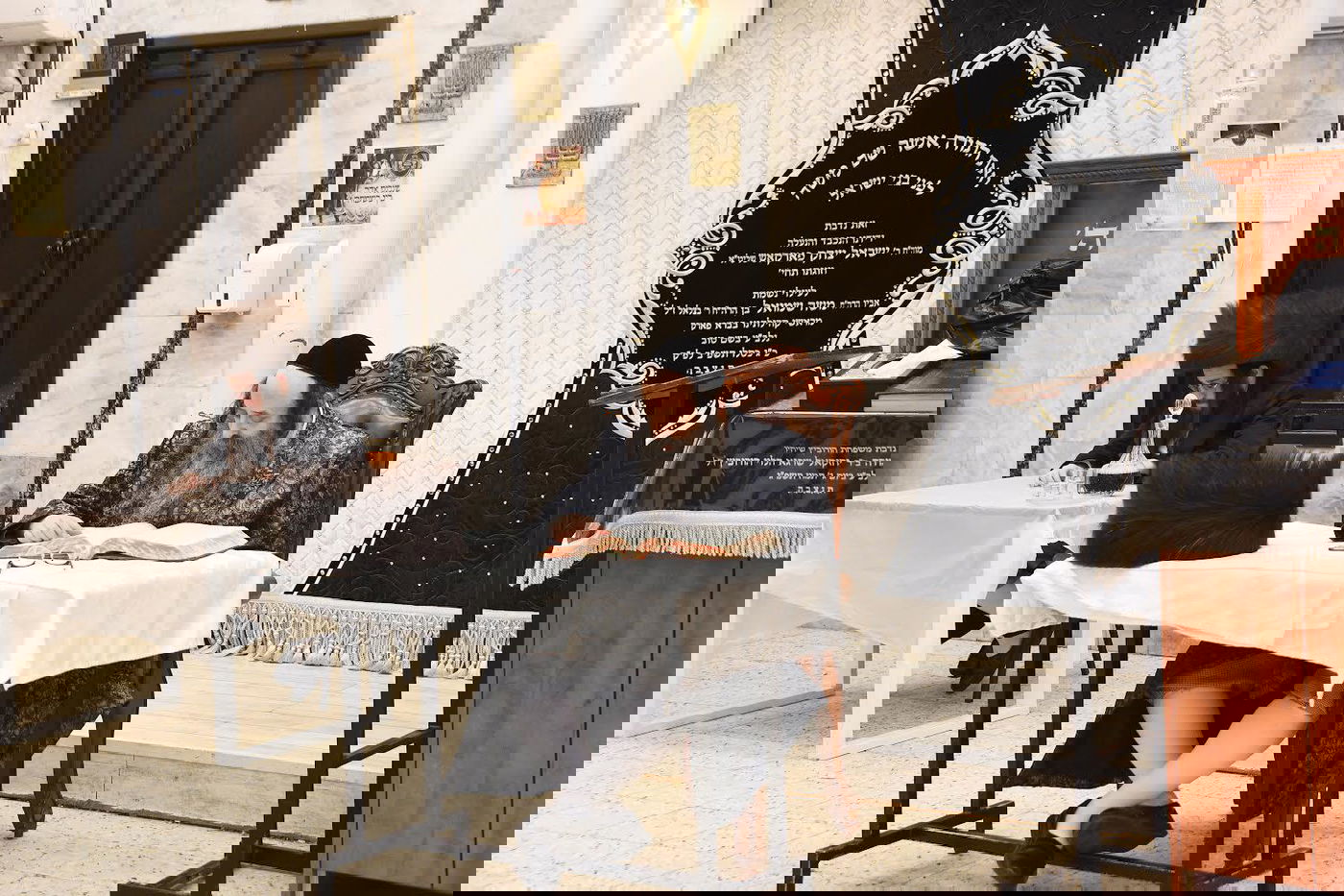 פורים במחיצת הגה"צ רבי חיים צבי מייזליש