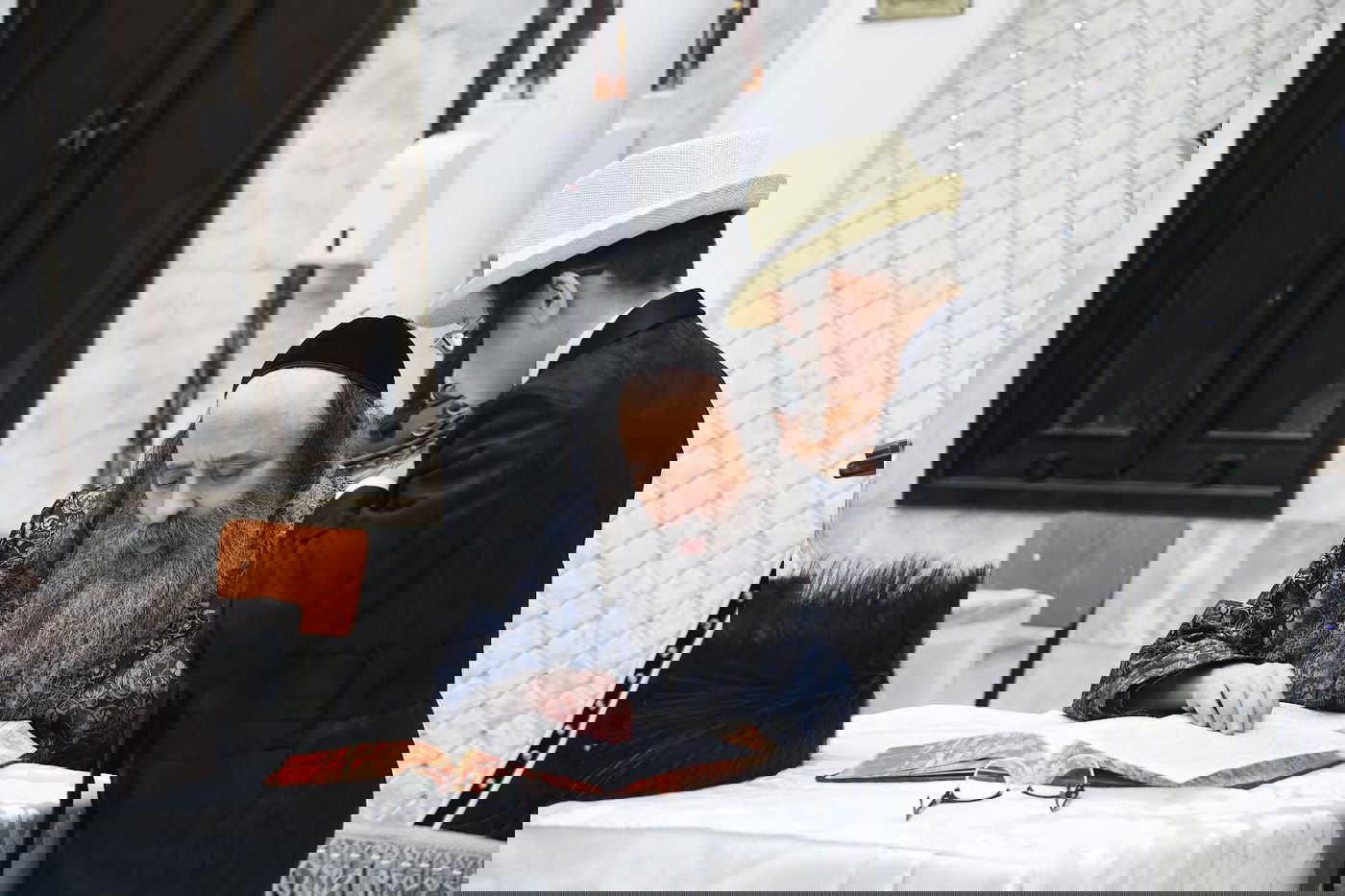 פורים במחיצת הגה"צ רבי חיים צבי מייזליש